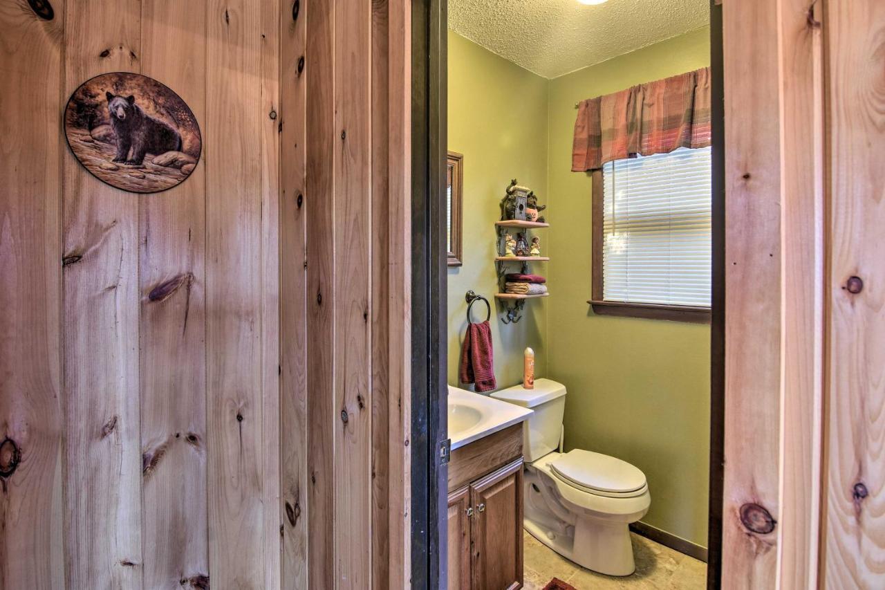 Natures Retreat With Hot Tub 7 Mi To Bryson City Whittier Exterior photo